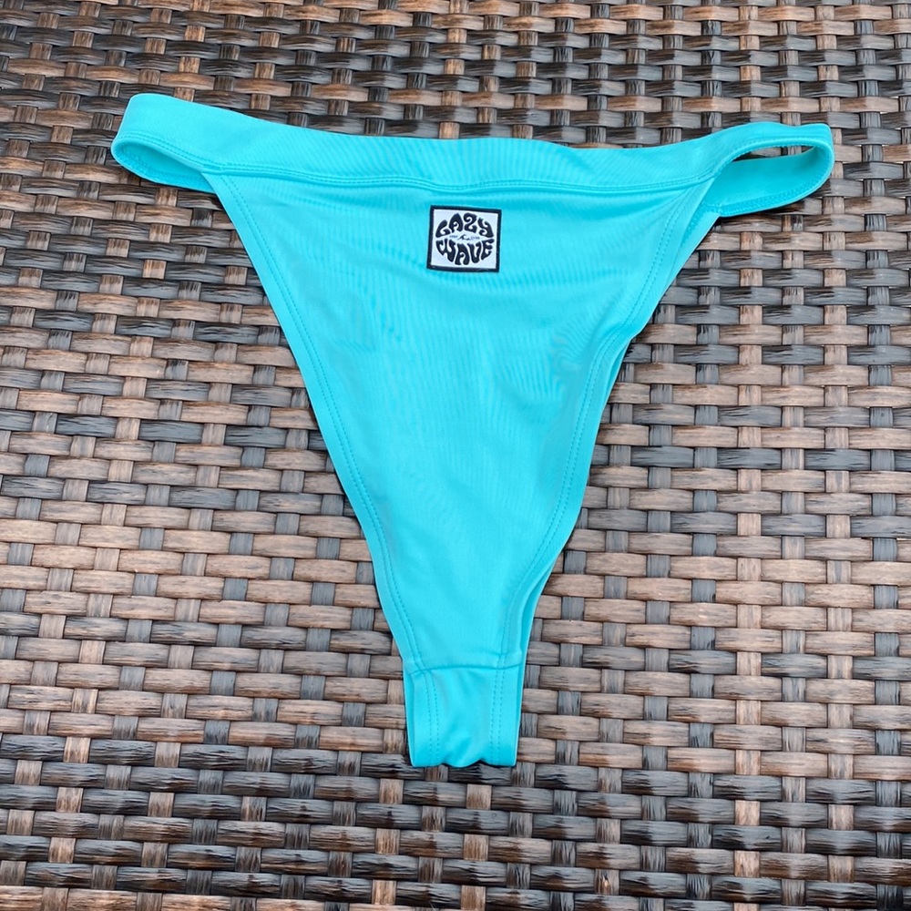Bikini Bottom - Picture 2 of 3